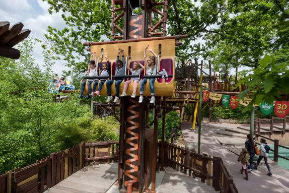 attraction famille parc asterix