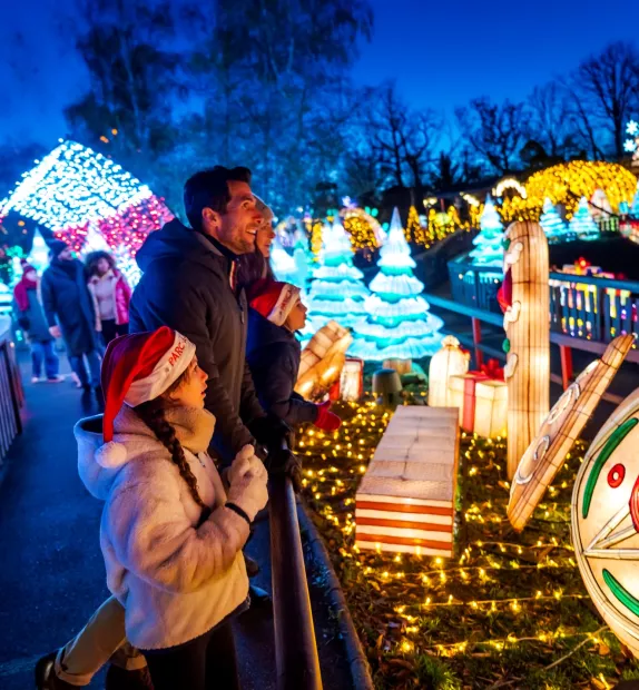 jardins merveilleux du pere noel parc asterix