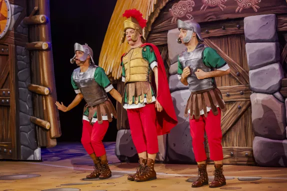 comedie musicale parc asterix