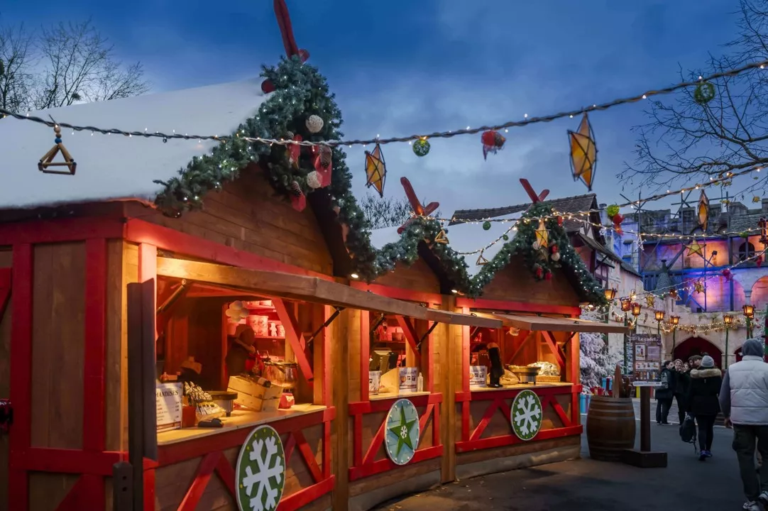 marche noel parc asterix